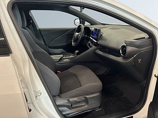 Toyota C-HR PHEV e-CVT S&V-hjul/ Backkam/Rattvärm/Carplay/Keyless – bild 10
