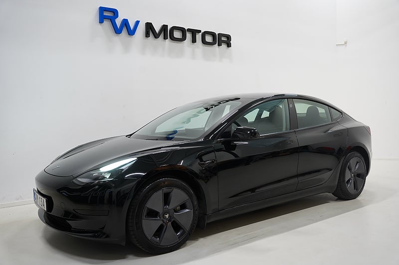 Sedan Tesla Model 3 1 av 24