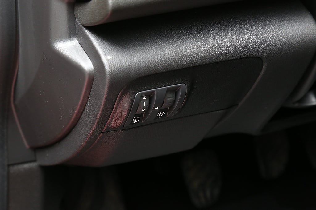 Renault Mégane Sport Tourer 1,3 TCe 140hk Keyless P-Sensorer Leasbar