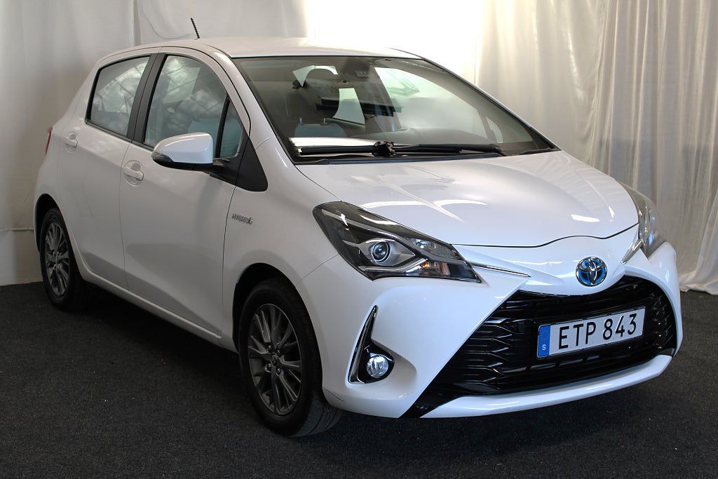 Toyota Yaris Hybrid e-CVT Active Euro 6 Backkamera 101hk