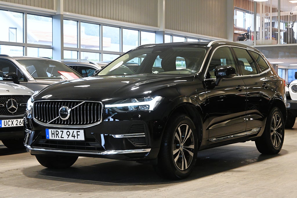 Volvo XC60 Recharge T6 AWD 350hk Core Edition Pano 