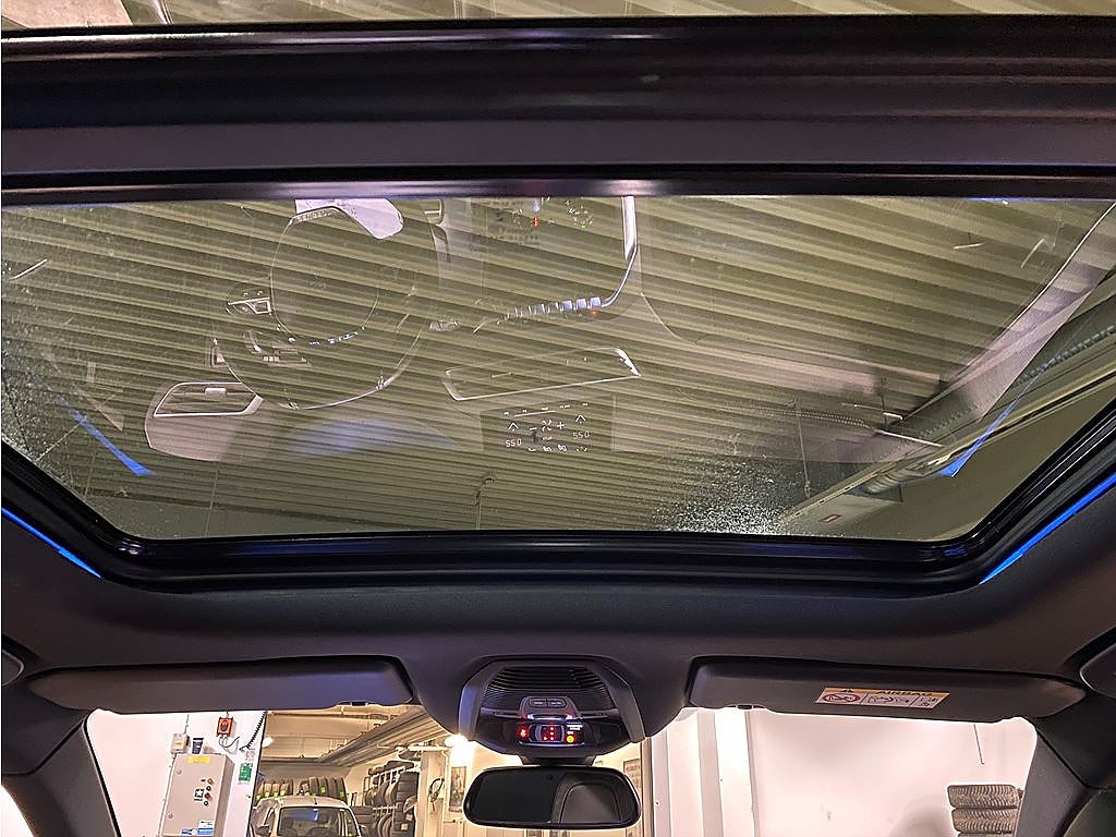 Bild på Peugeot 3008 GT 2.0 BHDi 180hk Aut - PANORAMA, SKINN