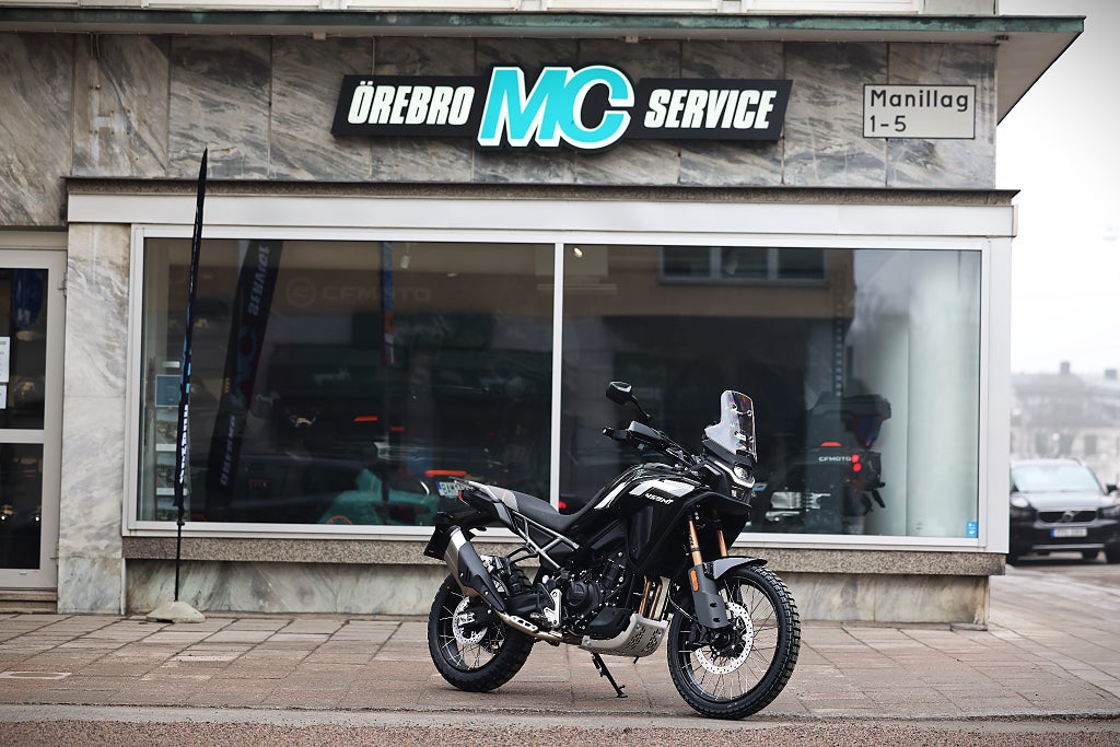 CFMOTO 450 MT | Nebula Black | NU I LAGER