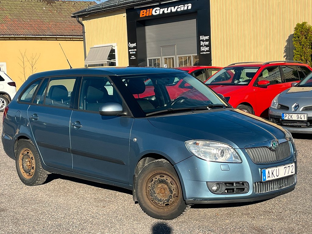 Skoda Fabia Kombi 1.2  70 hk Nybesiktad / 1 Ägare