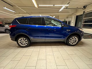 Ford Kuga 2.0 TDCi AWD Titanium/Aut/Drag/Mvärm/B-kamera/S&V