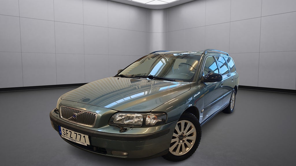 Volvo V70 2.4 Business Euro 4 NyBesiktigad/ Servad/ Dragkrok
