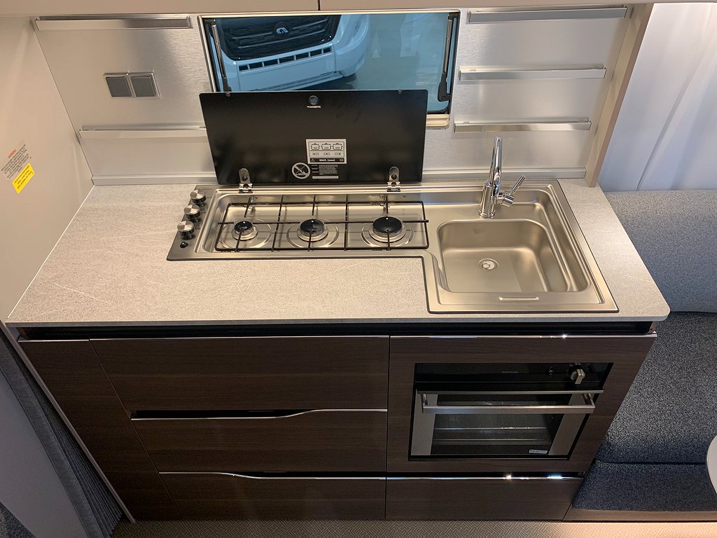 Adria Alpina 663 UK  2786 kr/mån/Ny /Vi tar inbyten - Adria