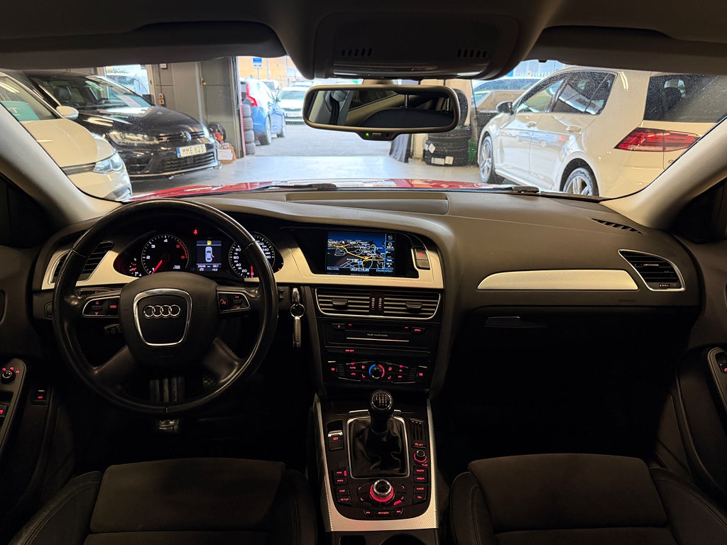 Audi A4 2010 - miniatyr 23