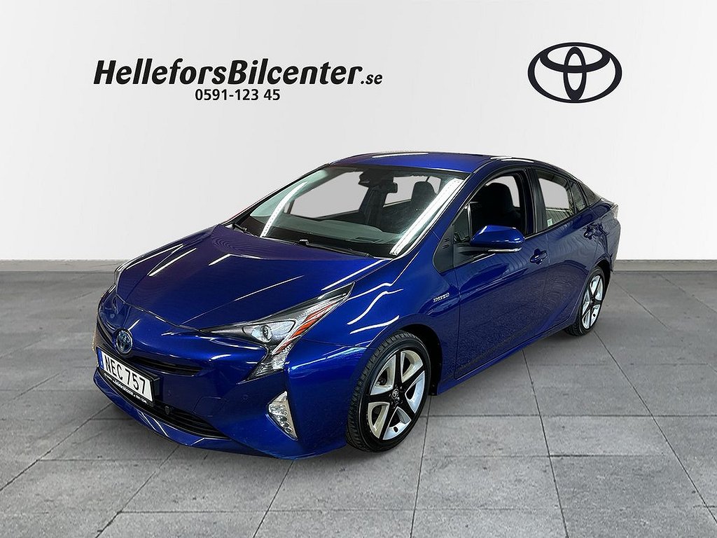 Toyota Prius Hybrid HUD Motorv Parkeringssensorer Fram o bak V-hjul