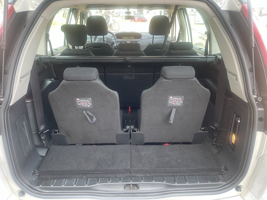 Citroën Grand C4 Picasso 1.6 automat, 111hk, 7-sits dragkrok