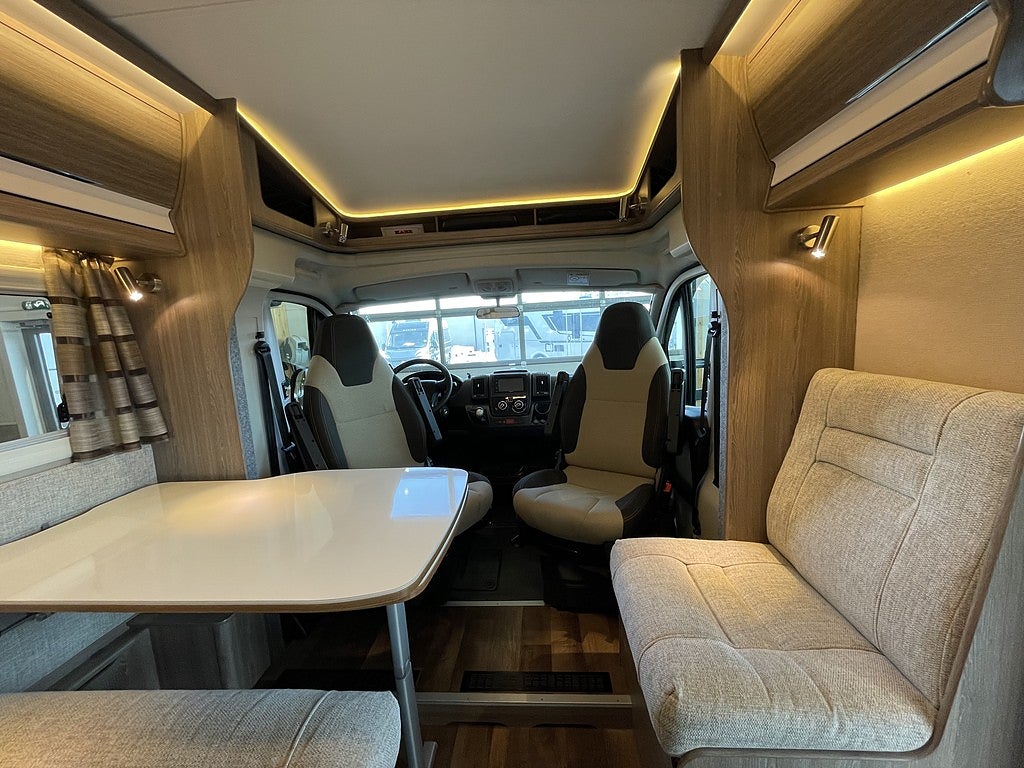 Kabe Classic 740 LXL /ALDE / AC-bodel / Solcell / Automat / - Kabe