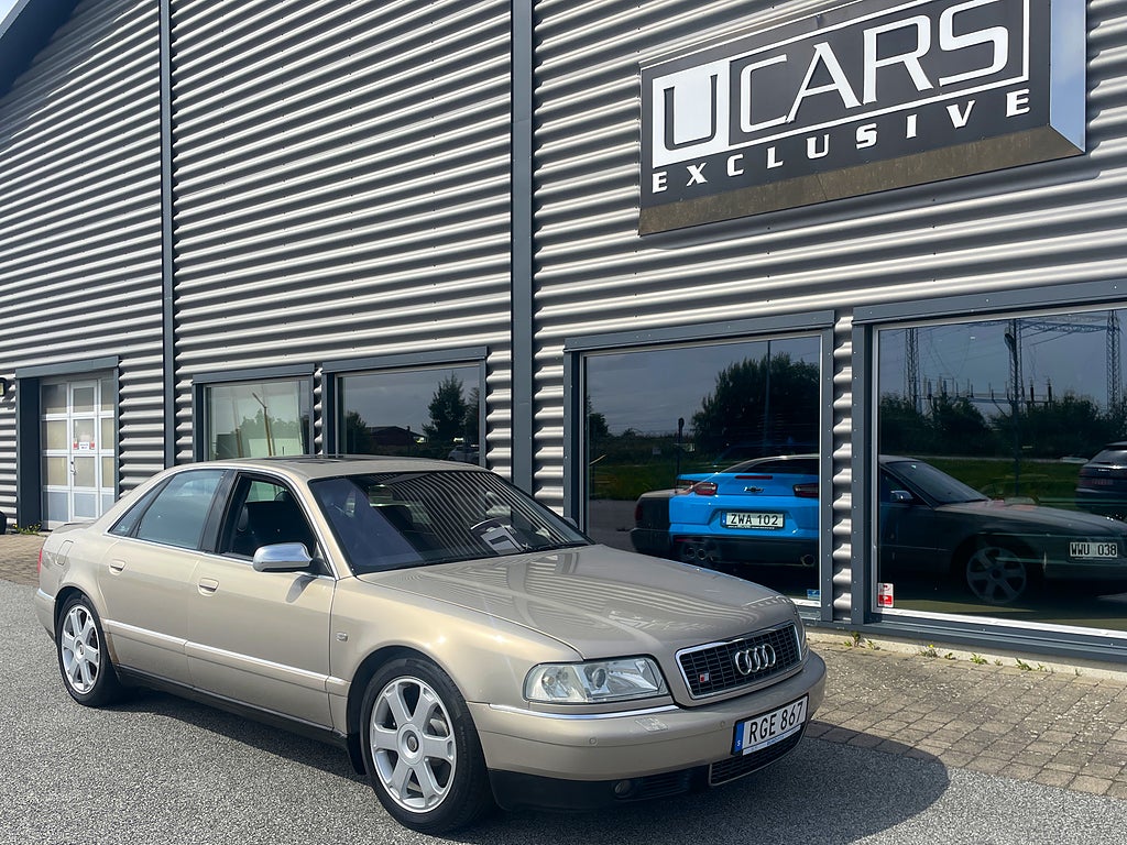 Audi S8 4.2 V8 Quattro / 360hk / Svensksåld / 2 brukare