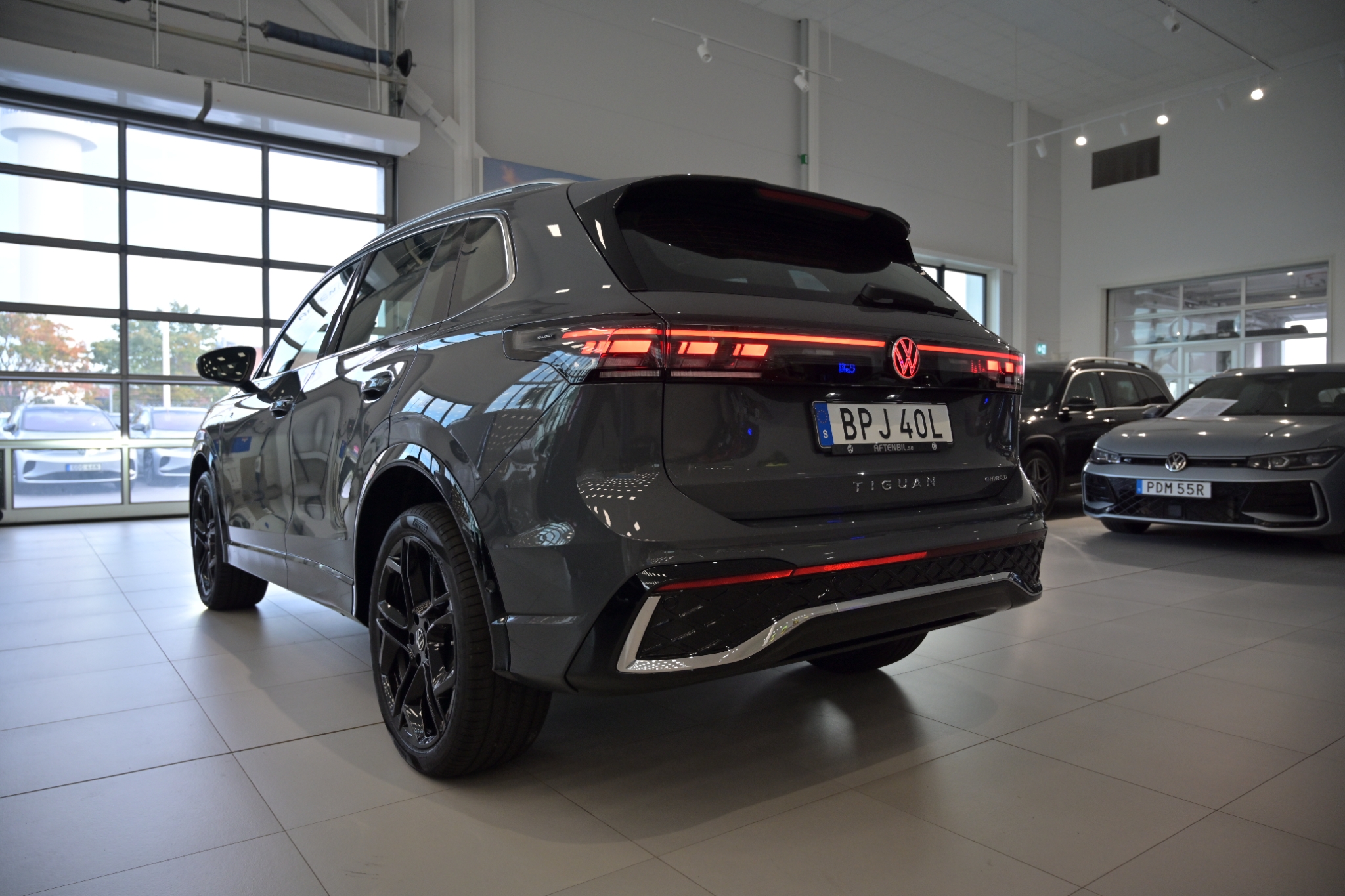 Volkswagen Tiguan eHybrid R-Line SWE 2027, photo 6/10