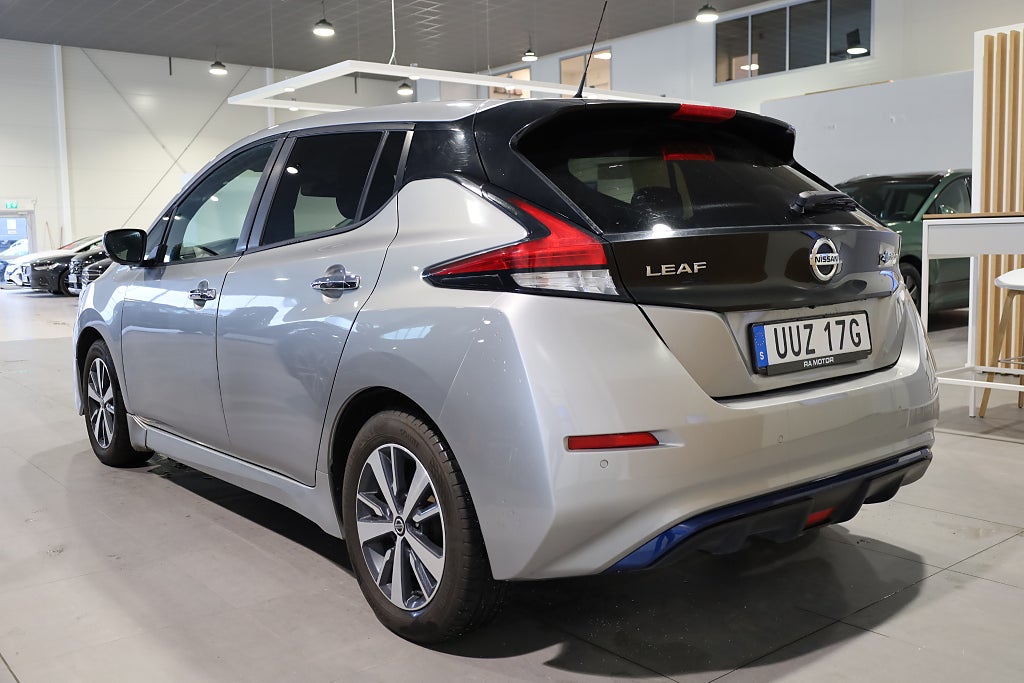 Nissan Leaf 40 kWh N-Connecta 360° I Navi I Motorvärmare 2020