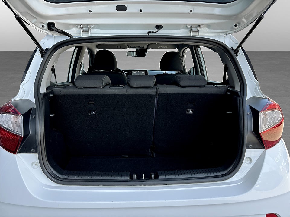 Bild på Hyundai i10 Essential 1.0 MPi 67hk CARPLAY RATTVÄRME