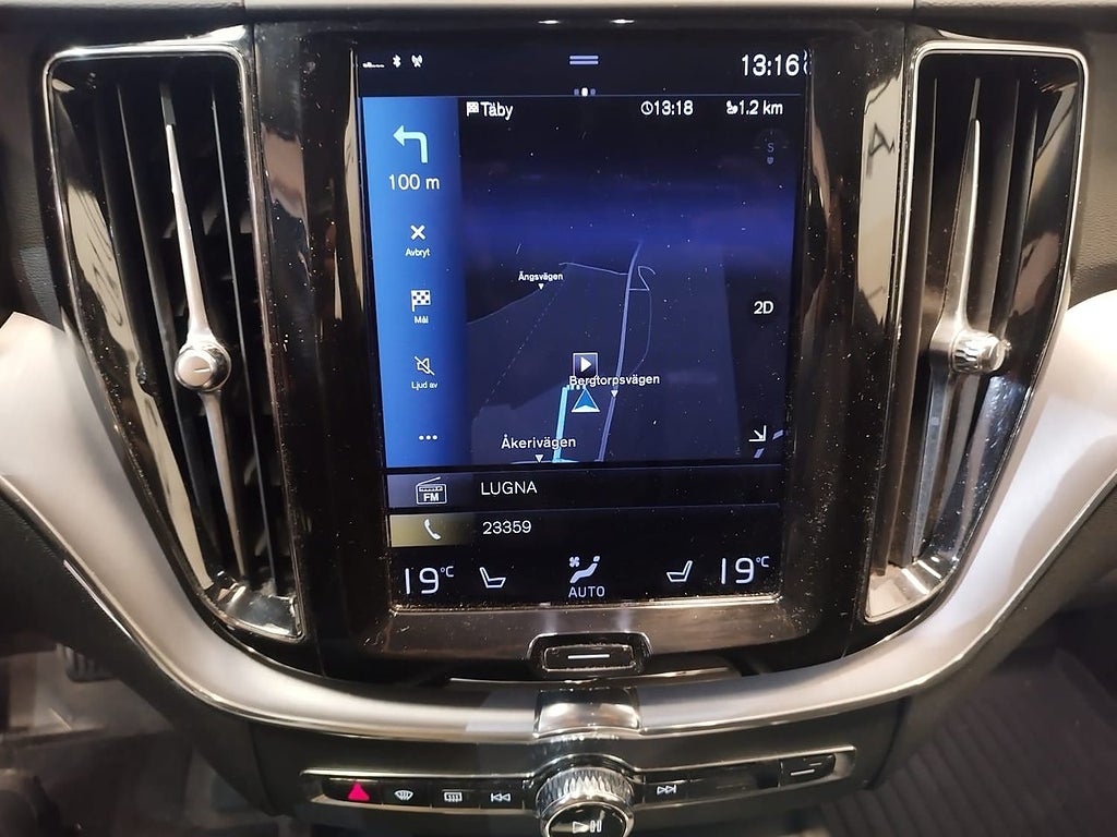 Volvo XC60 2021 - miniatyr 12