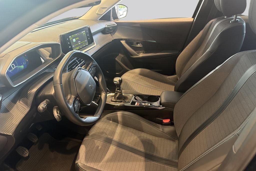 Peugeot 2008 1.2 PureTech 100 hk 2021, bild 5/36