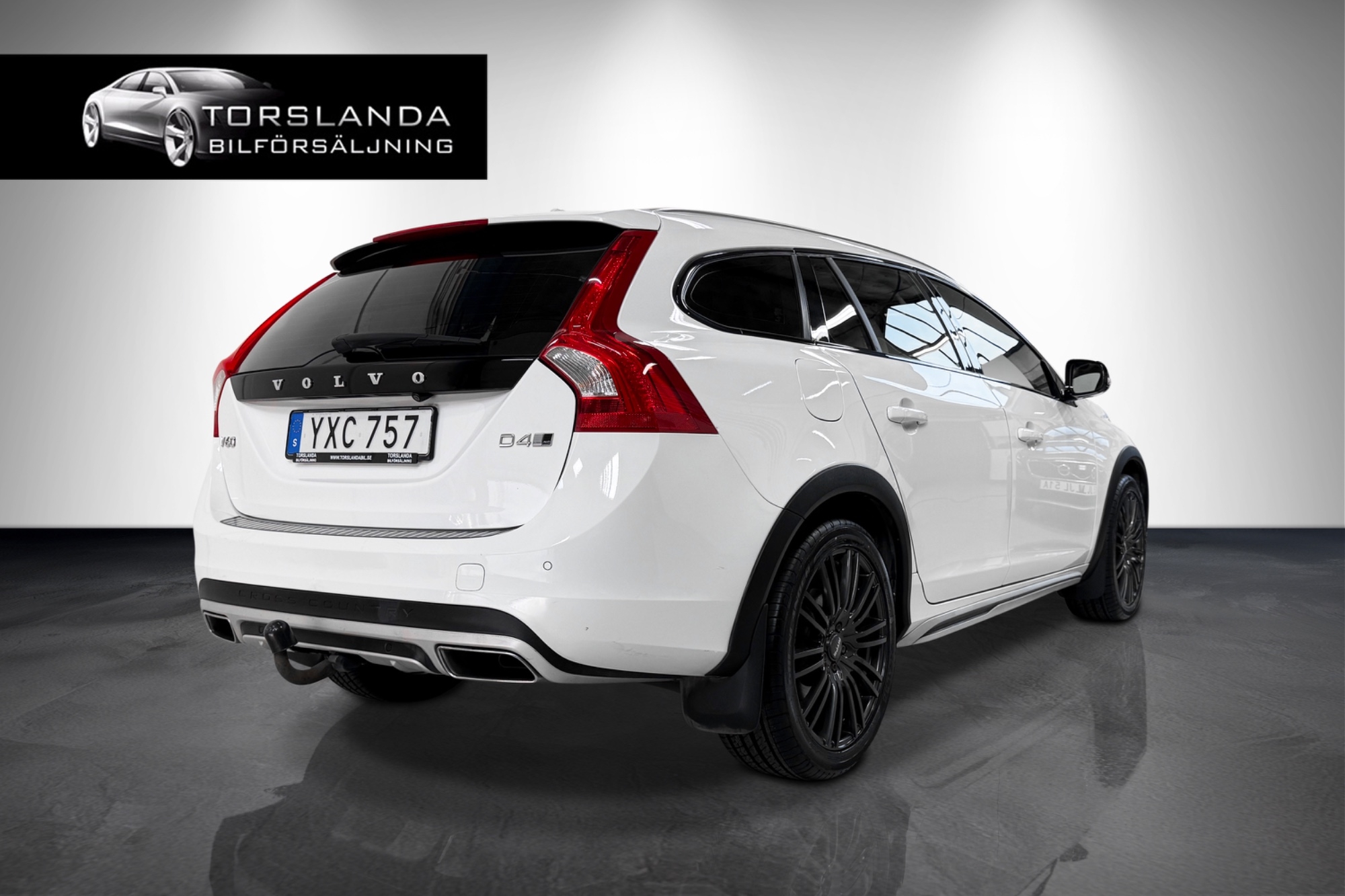 Volvo V60 Cross Country 2018, photo 6/10