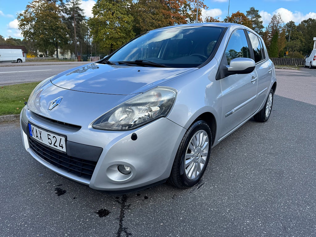 Renault Clio 5-dörrars Halvkombi 1.2/ 10000 mil