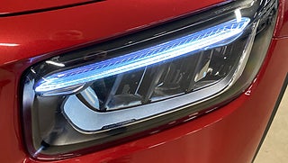 SUV Mercedes-Benz GLB 9 av 13