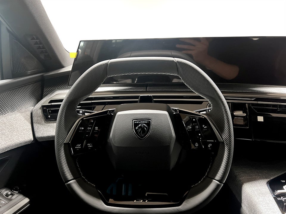 Bild på Peugeot 5008 GT Hybrid Aut - HYRBIL