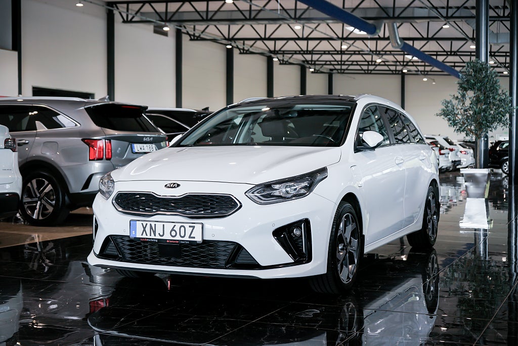 Kia Ceed Sportswagon Plug-in Hybrid DCT | Pano | Skinn | Minne |