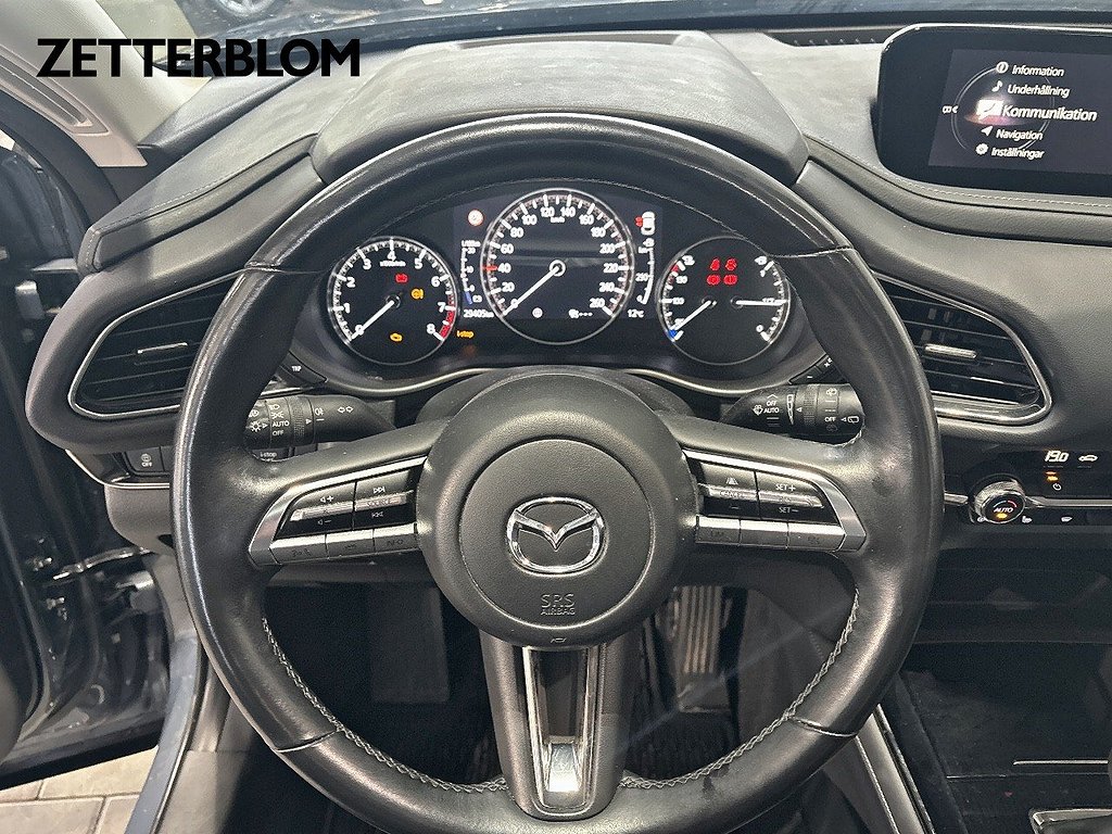 SUV Mazda CX-30 11 av 16