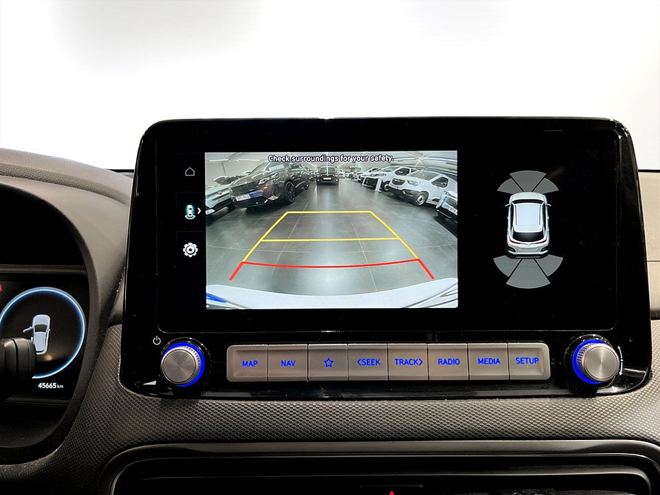 Bild på Hyundai Kona Essential Electric 64kWh Aut B-KAMERA CARPLAY 204hk