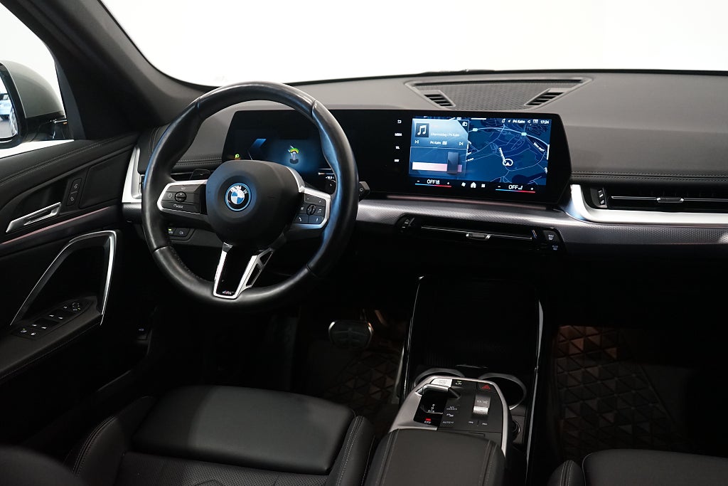 BMW X1 xDrive25e M Sport B-kamera Drag 245hk 4.99% Ränta