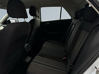 Volkswagen T-Roc 2.0 TDI SCR 4Motion Rattvärme/Kamera/P-Sens/SoV-Däck – bild 13