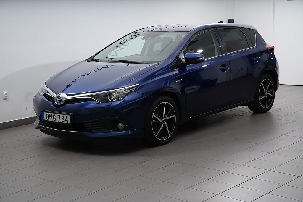 Toyota Auris Hybrid e-CVT 136hk Bkamera/Keyless