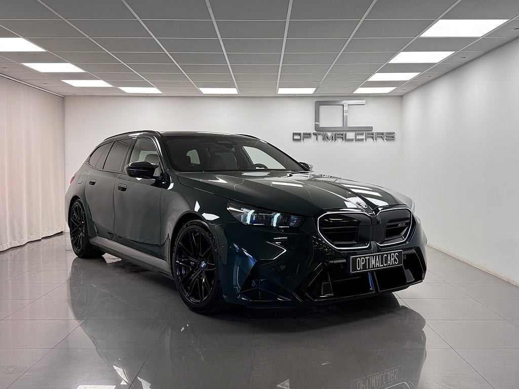 BMW M5 Touring Ultimate INDIVIDUAL Ceramic B&W 727HK Pano MOMS
