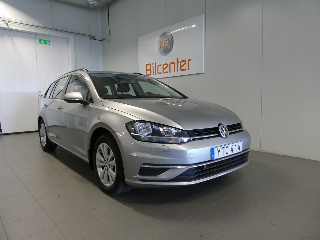 Volkswagen Golf  1.0 TSI Drag-Motorvärmare-Backkamera-Carplay-SoV