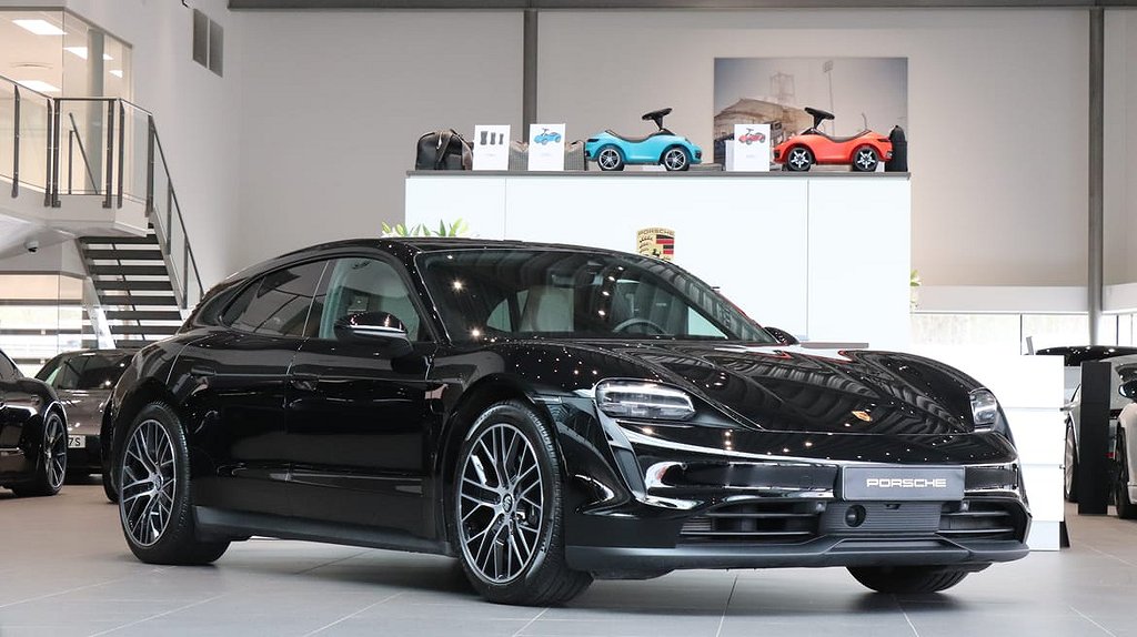 Porsche Taycan Sport Turismo Performance Battery Plus