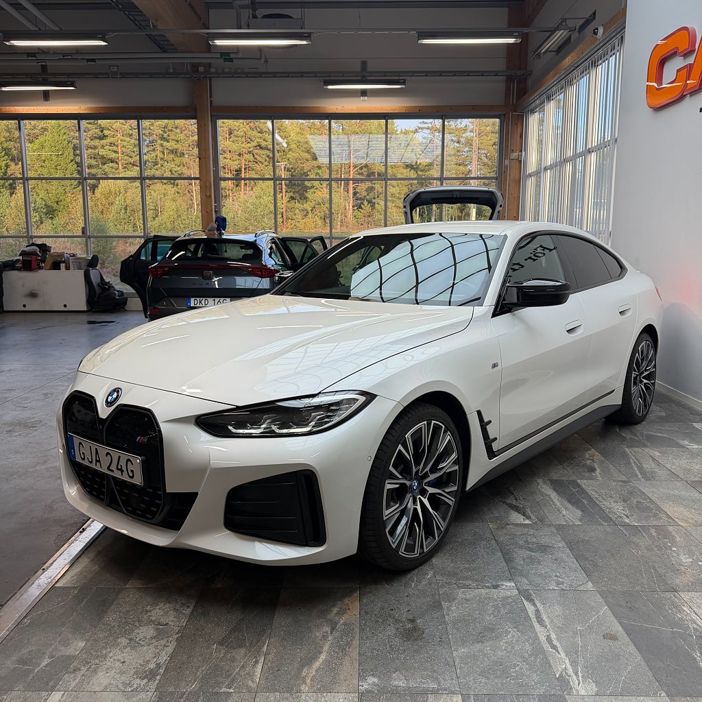 BMW i4 M50 xDrive M Sport Charged H&K 360° Dragkrok "20" MOMS