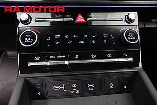 SUV Hyundai Santa Fe 15 av 18