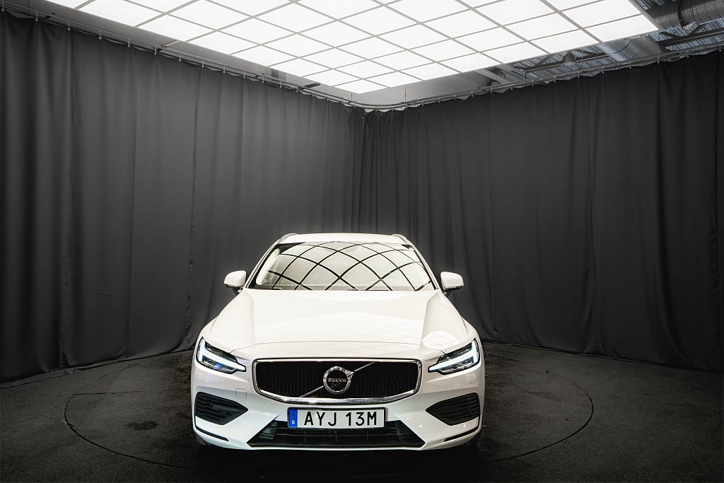 Volvo V60 Recharge T6 AWD LÄDER DRAG 360° B-VÄRMARE BLIS 340hk