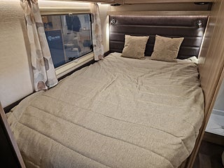 Husbil-halvintegrerad Kabe CLASSIC 740 LXL 16 av 21
