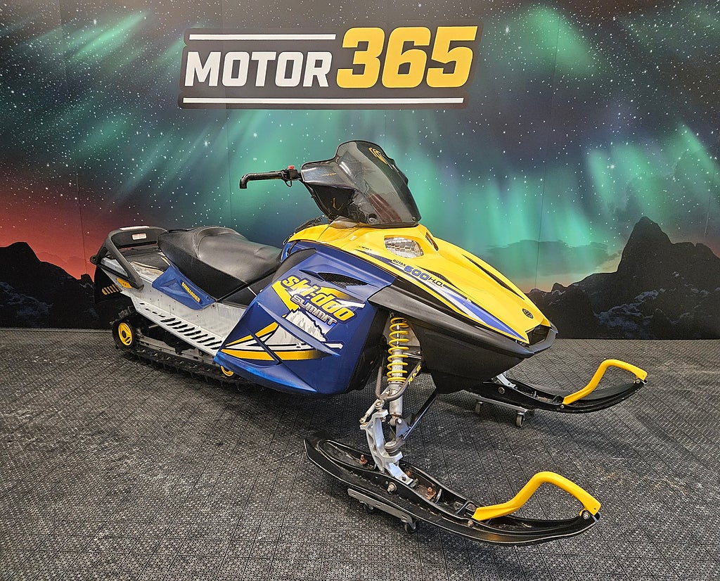 Ski-Doo Summit 600 HO • MYCKET FIN • FRAKT/FINANS 599:-/MÅN 