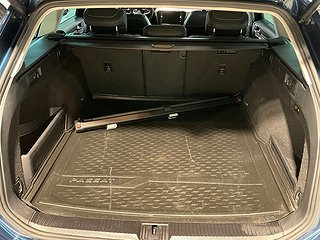 Kombi Volkswagen Passat 20 av 23