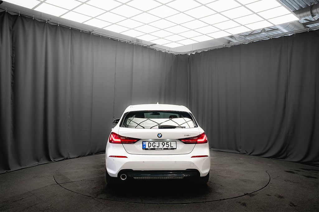 BMW 118I Sport Line SHADOW LINE SPORTSTOLAR