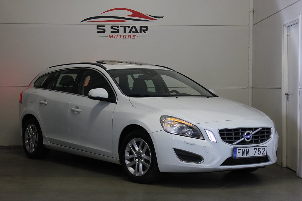 Volvo V60 D5 Momentum 205hk Taklucka | Dragkrok
