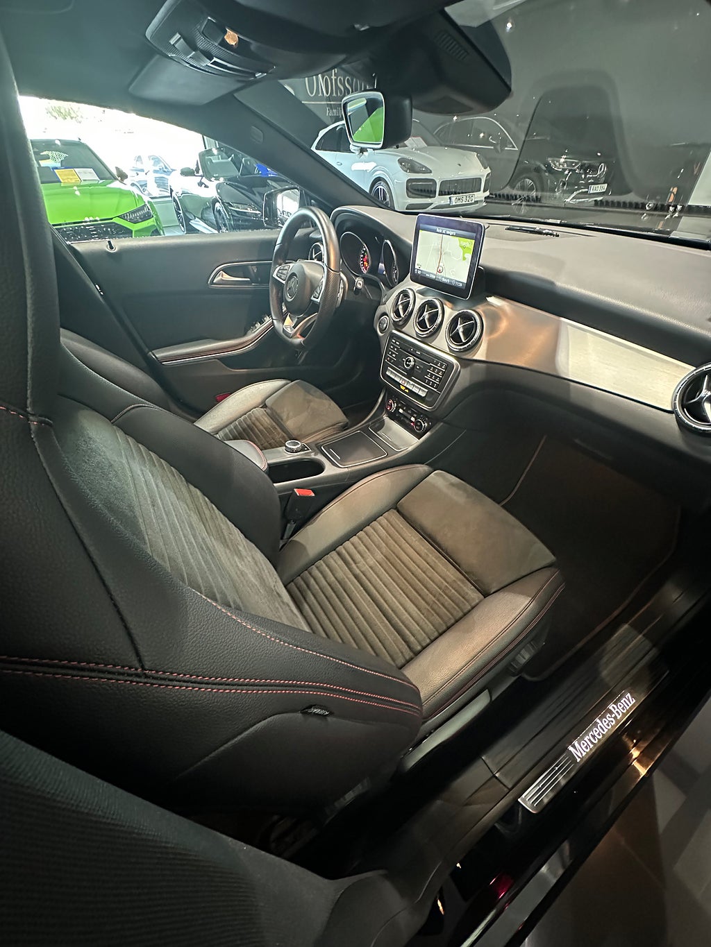 Mercedes-Benz CLA 200 AMG Värmare Coupe Glastak - bild 12