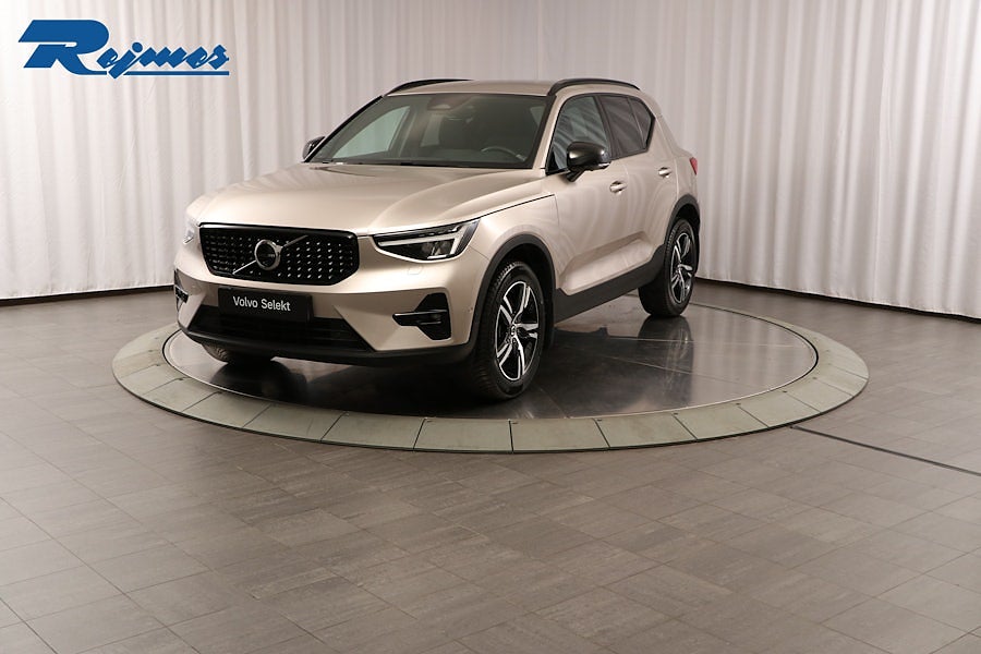 Volvo XC40 B3 FWD Bensin Plus Dark