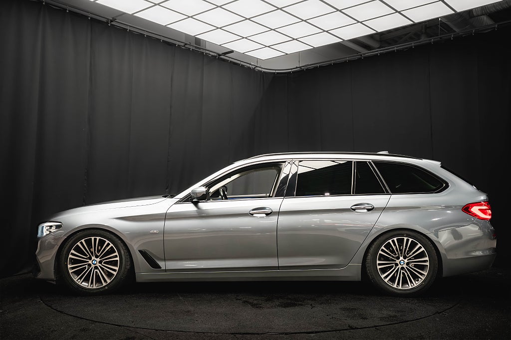 BMW 520d xDrive D-VÄRMARE DRAG KAMERA SPORTSTOL RATTVÄRME