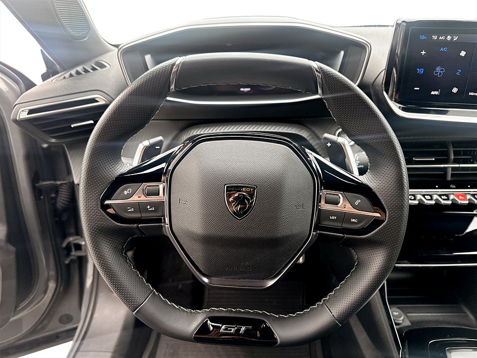 Bild på Peugeot 2008 GT Hybrid 145hk Aut B-KAMERA CARPLAY