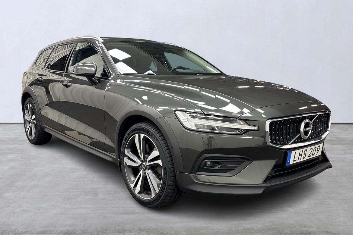 Volvo V60 Cross Country 2021, kuva 6/10