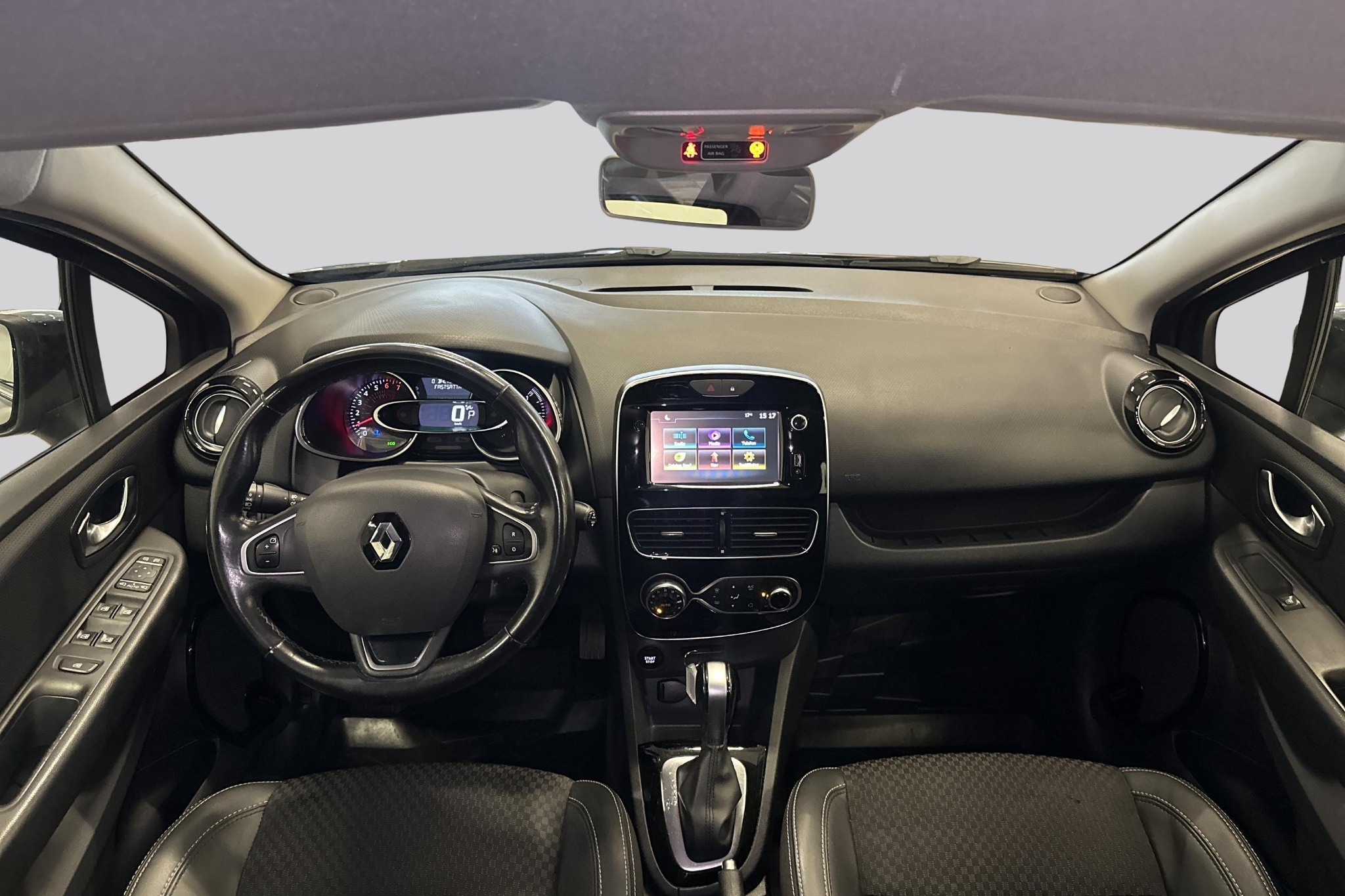 Renault Clio TCe 120 Intens 2017, bild 7/10