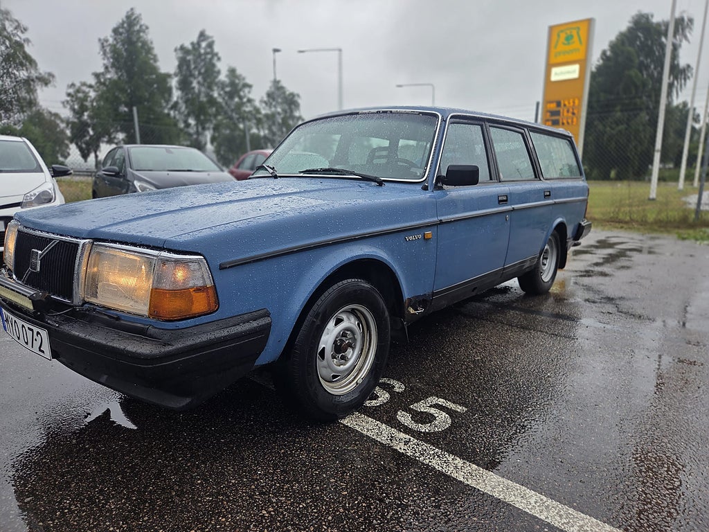 Volvo 245 240 Kombi 2.3 DL
