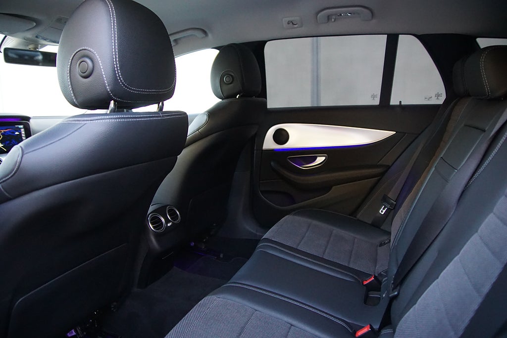 Mercedes-Benz E 220 T d 4MATIC 9G-Tronic|WideScreen|D-Värmare|B-Kamera|